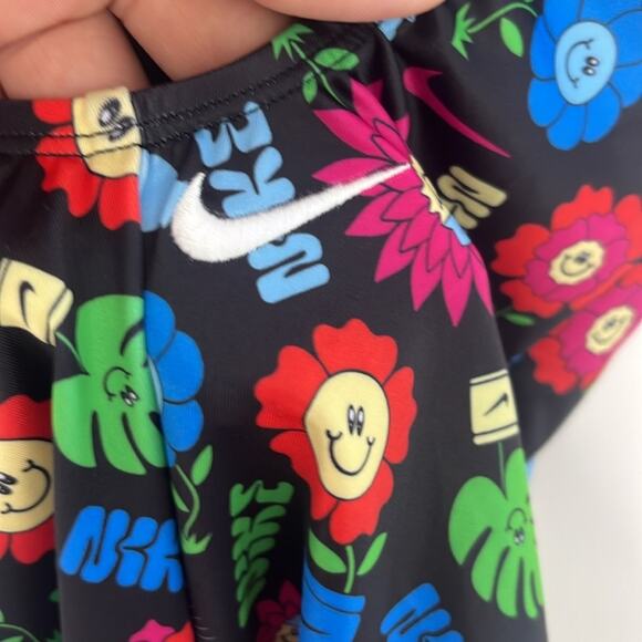 Girls Nike One Piece Swim Suit Size Large - Picture 4 of 8